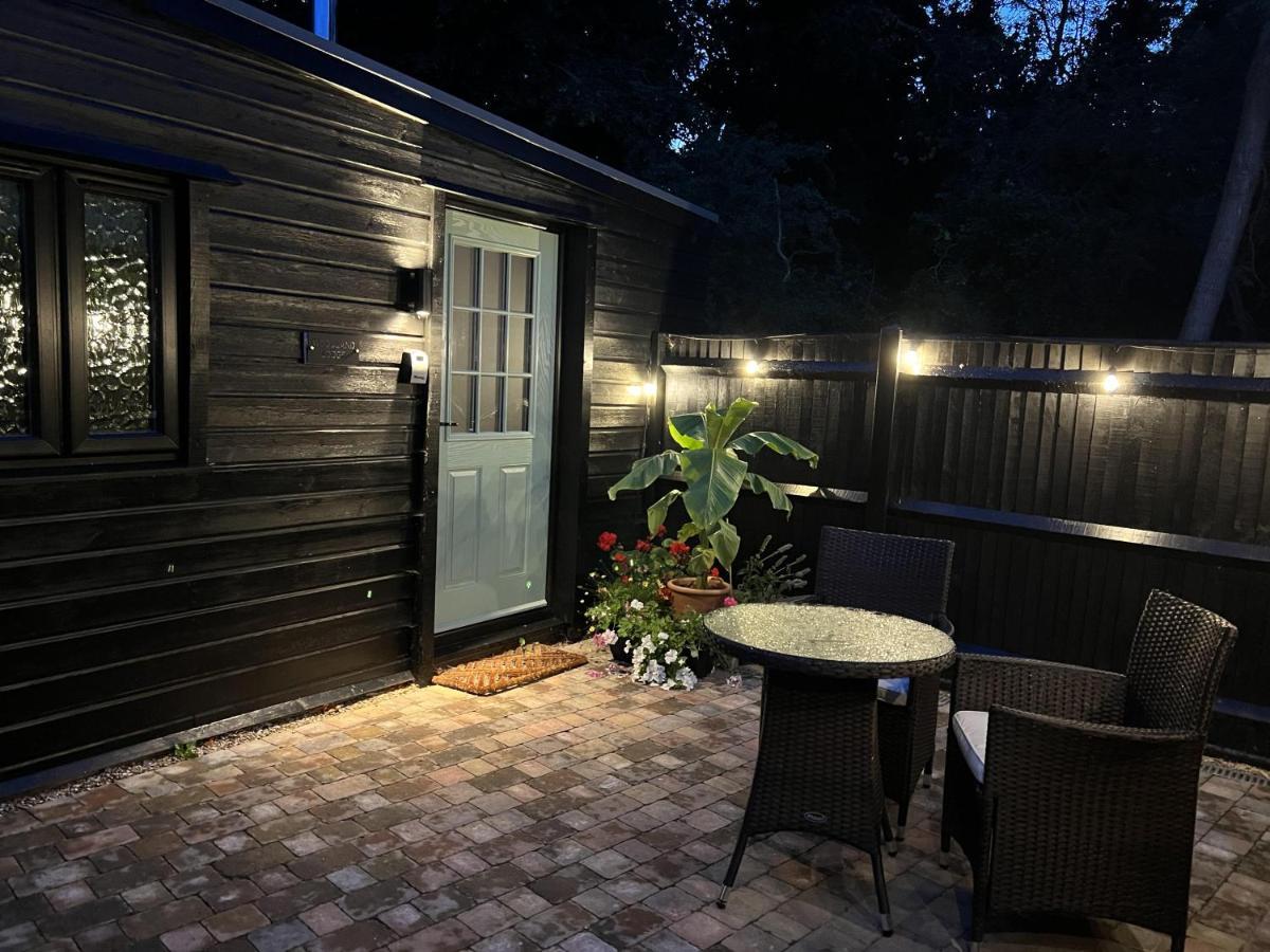 גרייט יארמאות Charming Woodland Lodge 2 Person 1 Bedroom מראה חיצוני תמונה