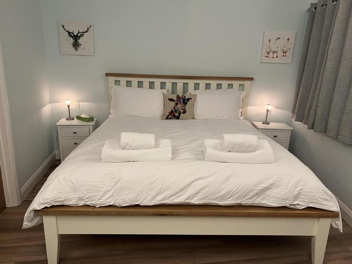 גרייט יארמאות Charming Woodland Lodge 2 Person 1 Bedroom מראה חיצוני תמונה